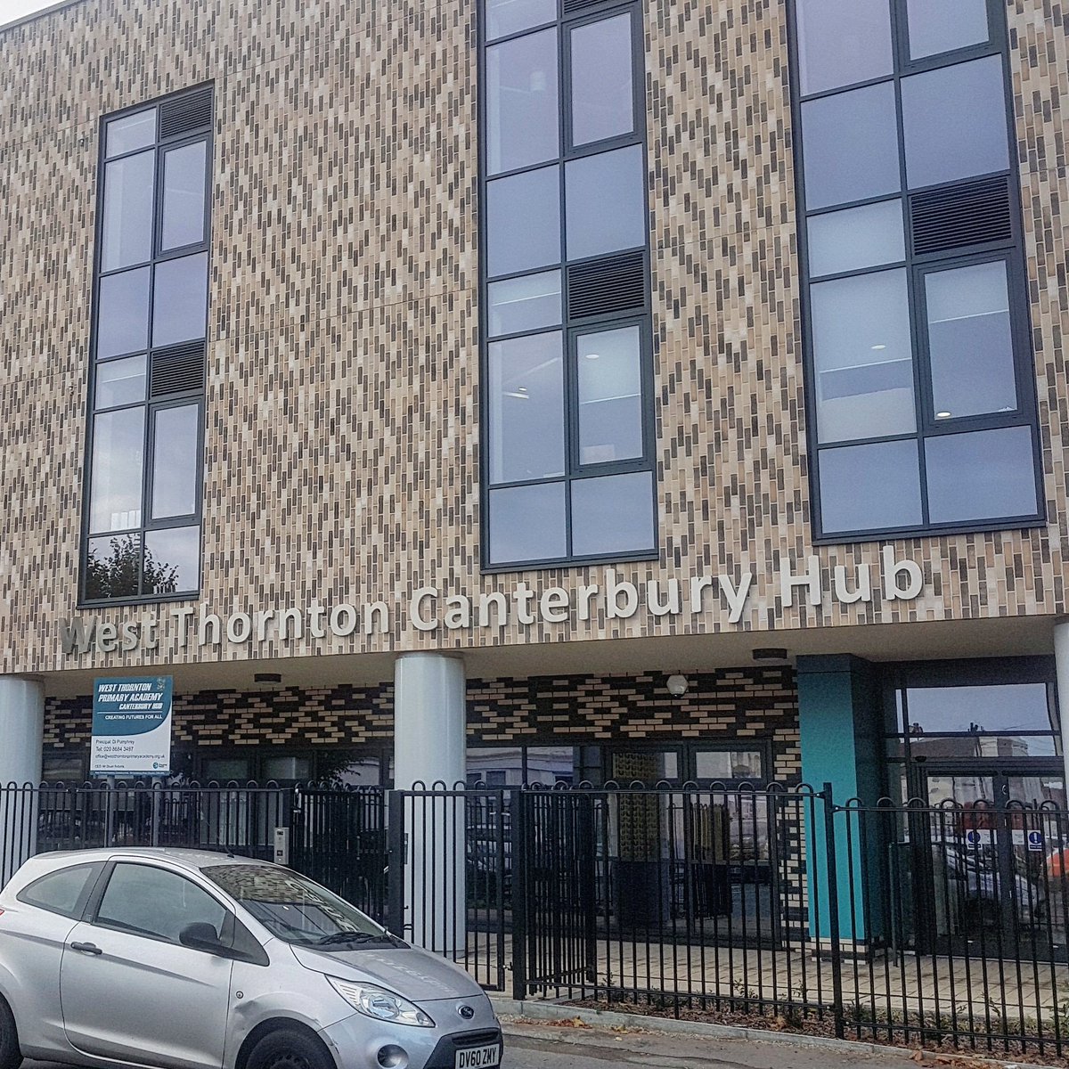 Nelkcarps's tweet photo. The new West Thornton Canterbury Hub (@WestThorntonPA's Annex) was a delight yesterday. #InspiredToLearn #ATeamOnTour https://t.co/8qSOukuwRy