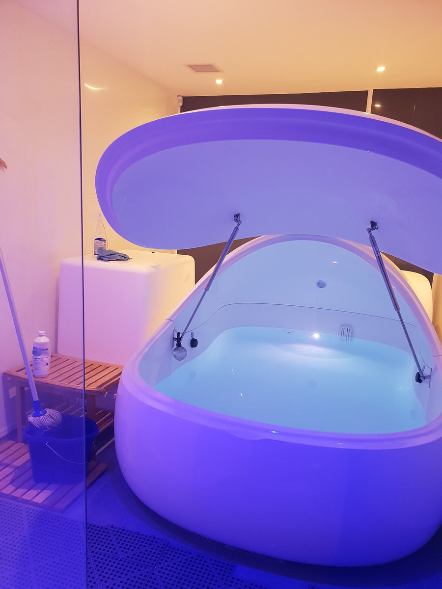 Getting that early morning shine on the tanks! 😍

#spadayeveryday #floatationtherapy #manchester #recovery #rest #healthspa #mindfulness #meditation #science #floatforhealth #floatforcreativity #floatformindbodyandspirit #floatforlife