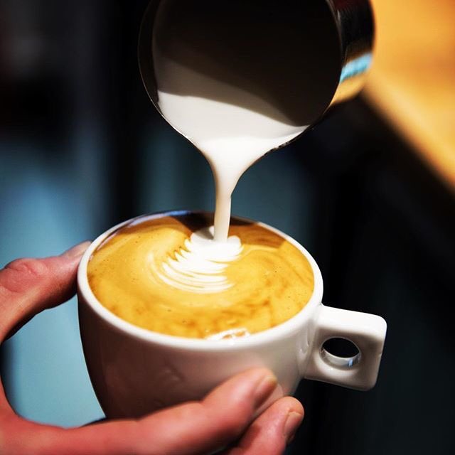 We take all the stress out of your Airport Transfer so you can enjoy a coffee 01273 30-11-11
#brighton
#saltdean
#Rottingdean
#Woodingdean
#Peacehaven