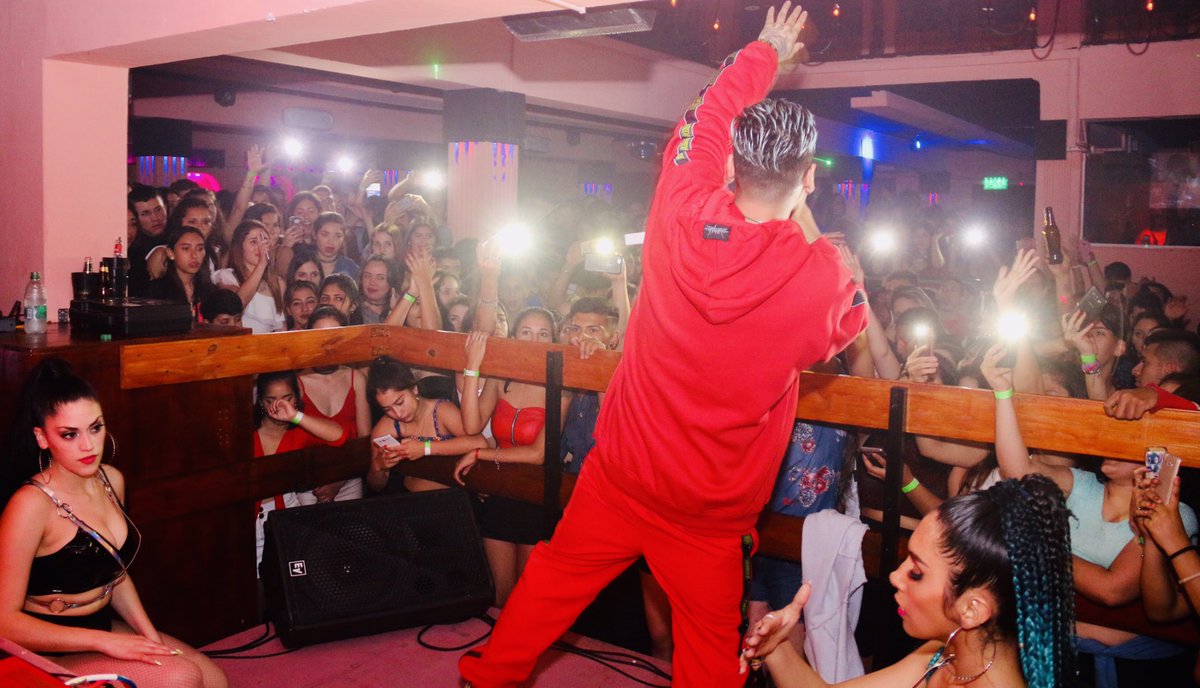BriannSoto's tweet photo. @papichampok explotando @Queenviphouse 🙌🏻💣⚡️🤟🏻 #DimeloWacho https://t.co/n17hpvjtl3
