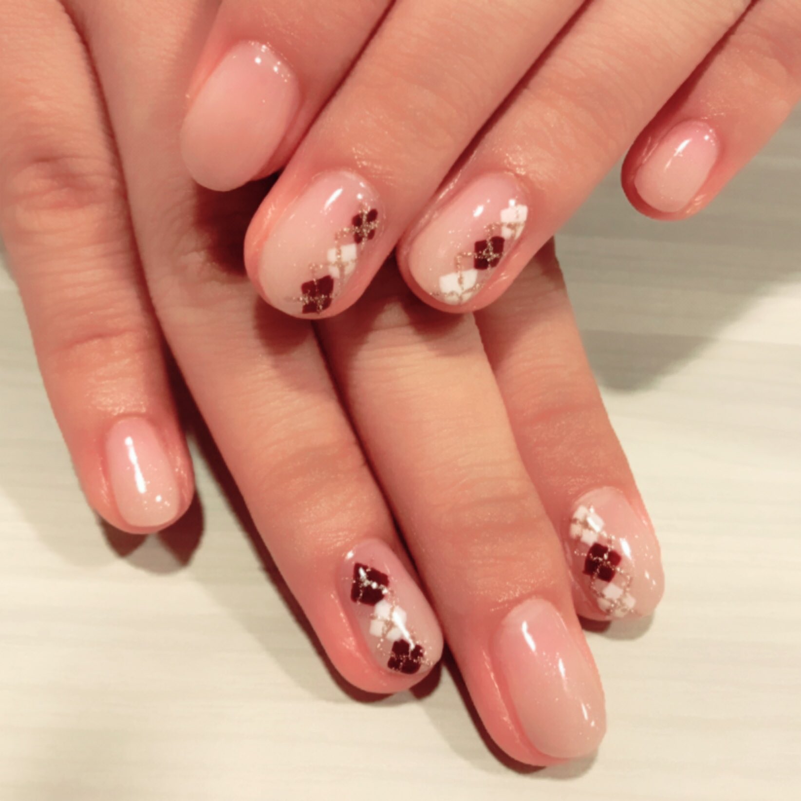 画像 秋ネイル でけたーーーー アーガイル柄くっそかわいいくない T Co Vomcimffls Matomehub まとめハブ