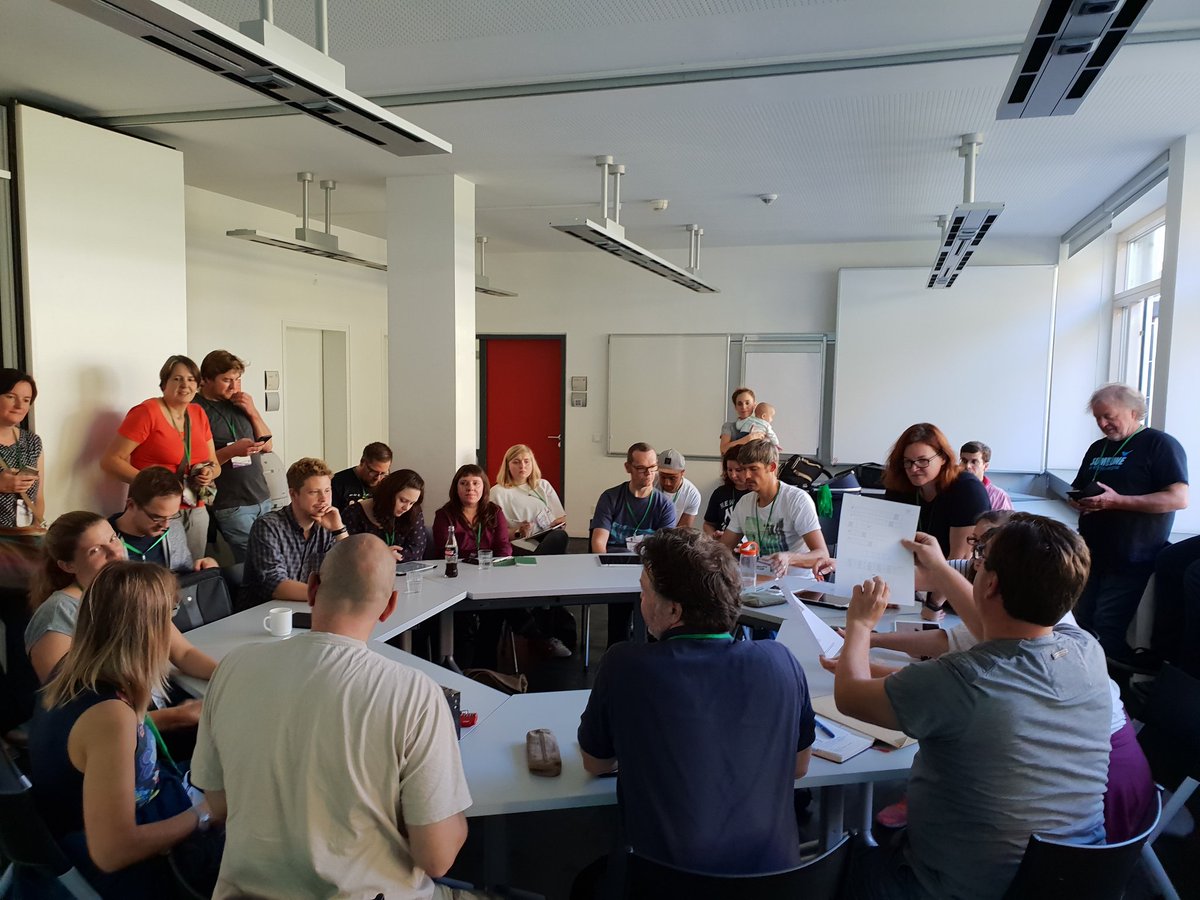 klassenkrempel's tweet image. Los gehts. #edubreakout #echat18