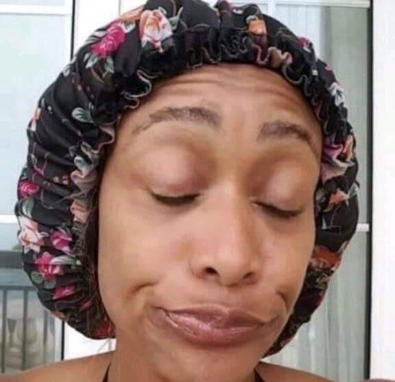 presh_iee's tweet photo. "It's not like I'm going because of the suya and yogurt but I just love poetry"
Hanti don't worry I'll eat them for you while you listen to your poetry
#IbomPoetryDay
#GenderWars
#16_Nov https://t.co/LDss1sjohx