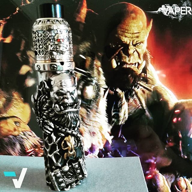 IndoorVaper's tweet photo. #Repost @dampferpapa
・・・
*Werbung*unbezahlt*
Lok'tar Ogar !!!
Viel mehr Fanboy geht nicht, oder ⁉️Aber viel zu gutes Wetter zum Zocken.
Schönen Samstag noch
➕
➕
➕
⚠️ CHECK MY CREW ⚠️
@6feet6vaper
@andreas_hof 
@andreasjegustin 
@baschtiii_vapez
@… https://t.co/vE8ay3dLGi https://t.co/6c3O5TM6Gx