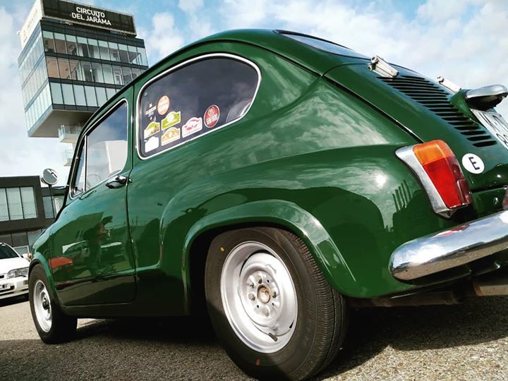mi6cientosblog's tweet photo. Inside Jarama
@espiritudeljarama
@clasicosespana
@circuito_jarama
#seat600 #seiscientos #seatseiscientos #6cientos #mi6cientosblog #bólido #pelotilla #cocheclasico #clasicos #vehiculoclasico #instacar #carvintage #coche #spanishcar #espiritudeljarama #seat600 https://t.co/swhPzPaqBQ