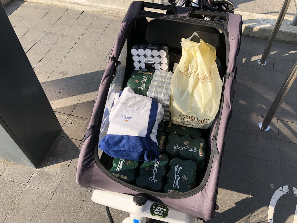 Shopping for grandpa... with cargo bike #carfree #bratislava