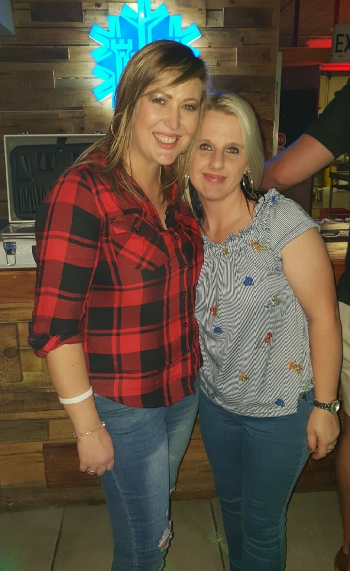 Was so lekker om jou weer gisteraand te sien <a href="/LiezelPieters/">Liezel Pieters</a> 😉😀 Jou show was stunning net soos jy. 
Gaan follow hierdie girl orals op social media, want sys een ongelooflike kunstenaar met n hart van goud, so nederig en plat op die aarde. #Plattelanders