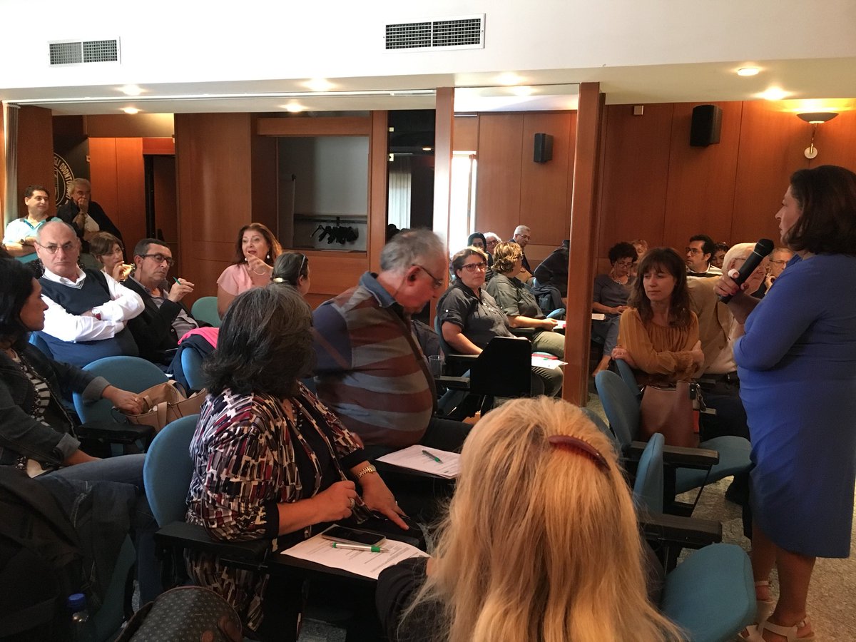 lucibello60's tweet photo. @DANIELAM1982 si parla di prima colazione multietnica nelle scuole; accesa ed interessante la discussione https://t.co/TP4ndRZzOS