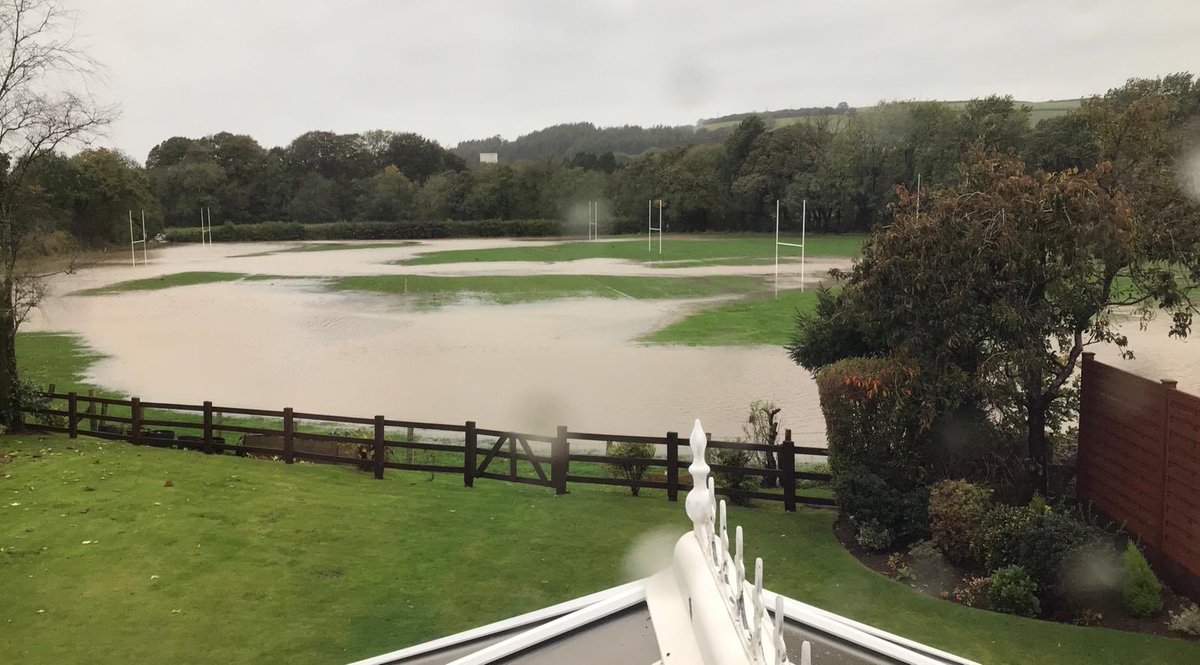 Just like Venice #infinitypool Thinking if installing a diving board in the bedroom 😂