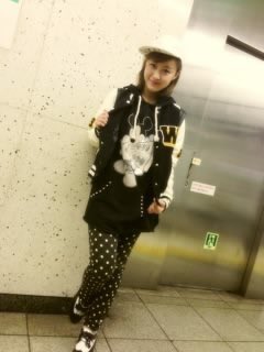 aa_kn313's tweet photo. 無事に舞ちゃんのお洋服も買えました💗舞ちゃんがきてた画像も見つけられた〜🌟大切に使います！ https://t.co/RpoELoDsY5