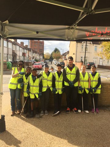 <a href="/EalingVPC/">Ealing Cadets</a> helping out with #cleanupsouthall community day. Well done cadets and a big thanks for your efforts.