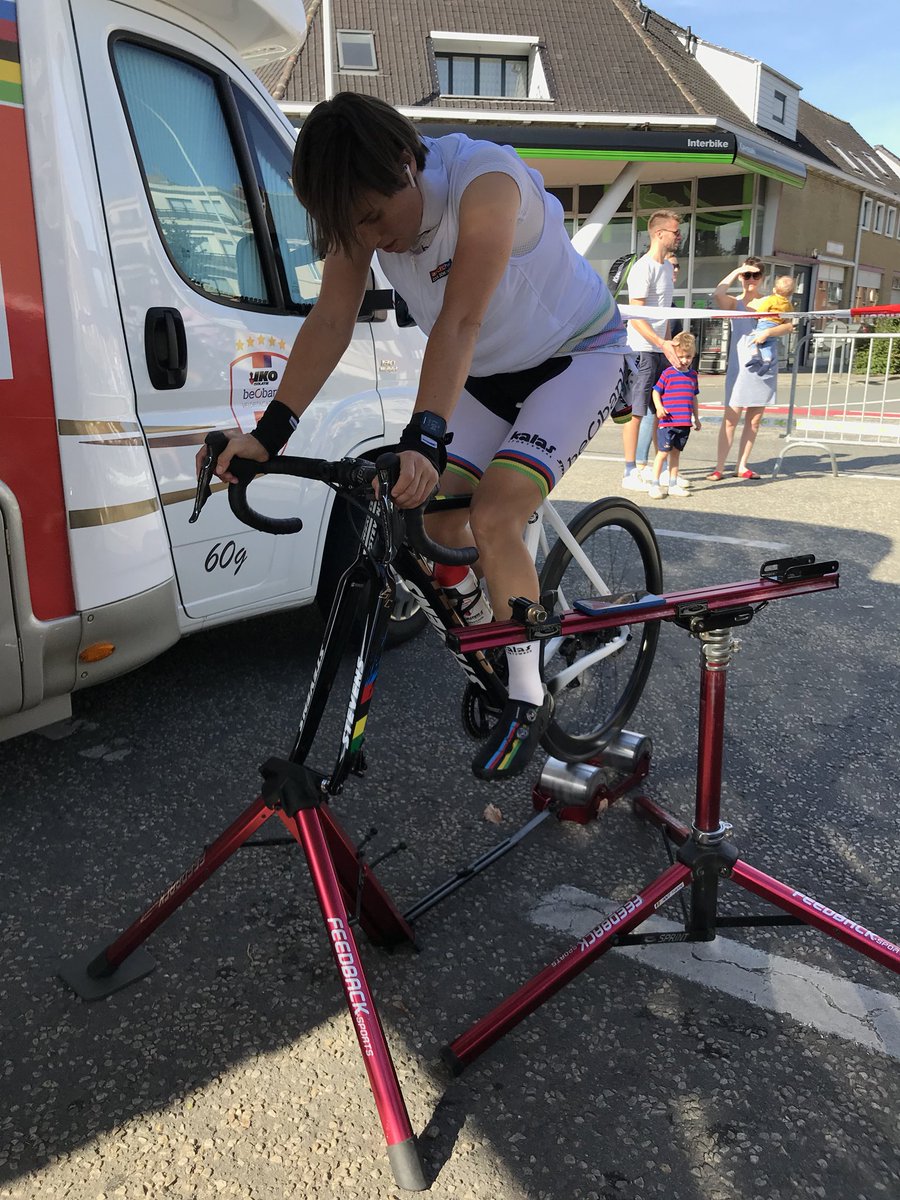 Warming-up time for World Champion <a href="/Sannecant/">Sanne Cant</a> on our fantastic <a href="/feedbacksports/">Feedback Sports</a> turbo! 🌈💨 #IKOBeobank #IKOPushingLimits #feedbacksports #SC