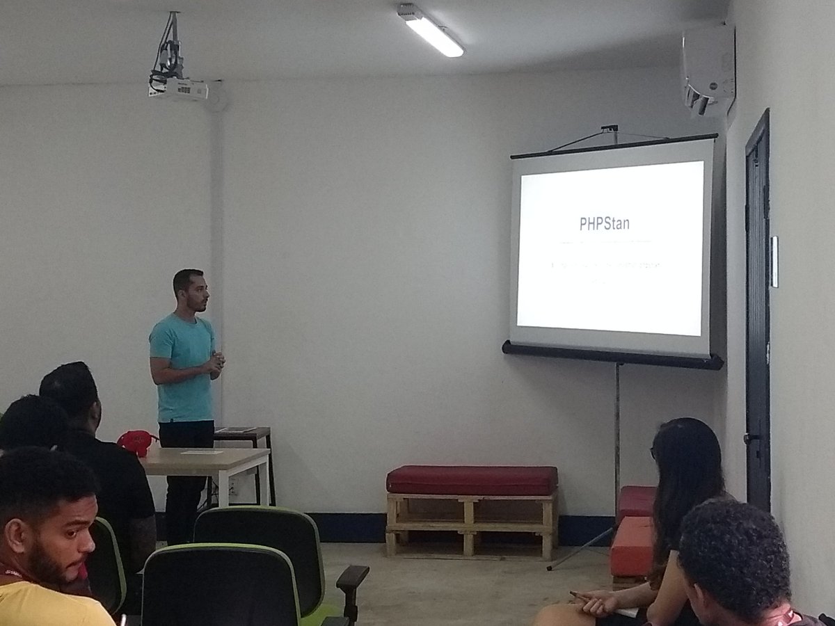 devdrops's tweet image. @phpestene começando com @JonataWeber falando sobre o PHPStan #phpeste2018