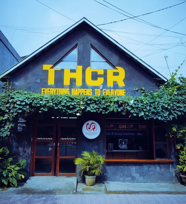 Dateng kepagian.

#coffeelover #coffeeaddict #cafe #coffeetime #roastery #ubud #throwback #thirdwavecoffee #specialtycoffee #bali #kopibali #balinesecoffee #kintamani ift.tt/2pOXboG