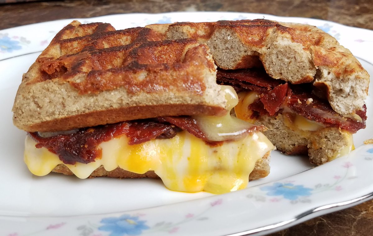 lowcarbtraveler's tweet photo. This "keto waffle grilled cheese" was AHHmazing! 😍 I used Know low carb waffles, and stuffed them with cheese and pepperoni, then grilled it in butter. 🙂❤ 

https://t.co/SdZdrqyzle  use code LYNN for 15% off ✔ 

#lowcarb #keto #atkins #lchf https://t.co/uTIK8kUmPQ