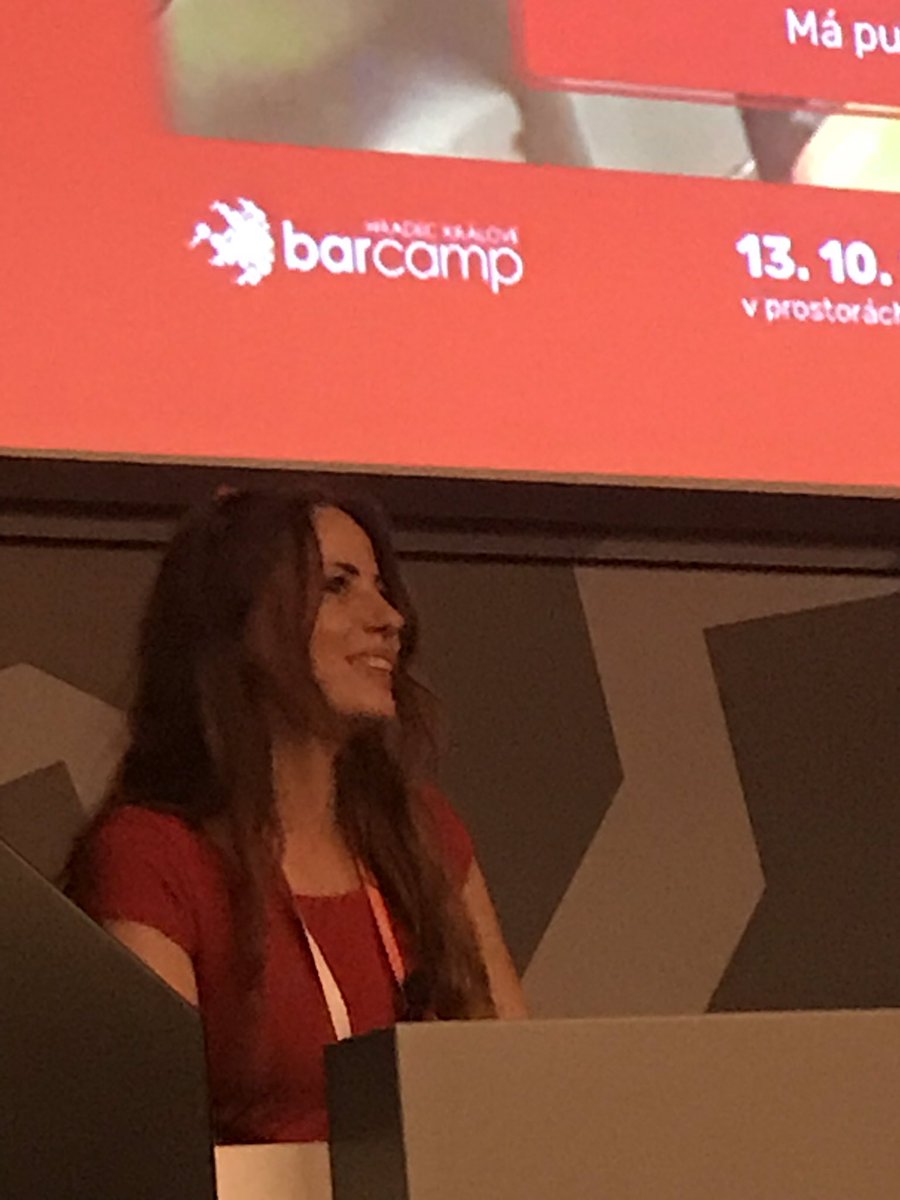 michalblaha's tweet photo. Vrcholně sympatický vrchol se @SlecnaPokladni #barcamphk https://t.co/iDv7ZRyOZ4