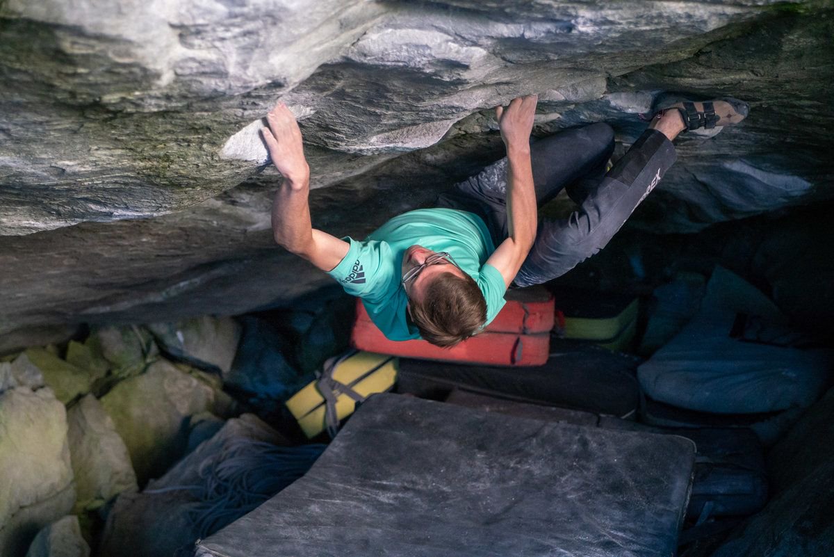 Huge congrats to Will Bosi on his epic assent of Practice of the Wild out in Magic Wood!  buff.ly/2OgJCx7
<a href="/bosi_william/">Master william Bosi</a> <a href="/UKClimbing/">UKClimbing</a> <a href="/Mountain_Scot/">Mountaineering Scotland</a> #gbclimbingteam #gbbouldering <a href="/sportscotland/">sportscotland</a> #edenrockedinburgh