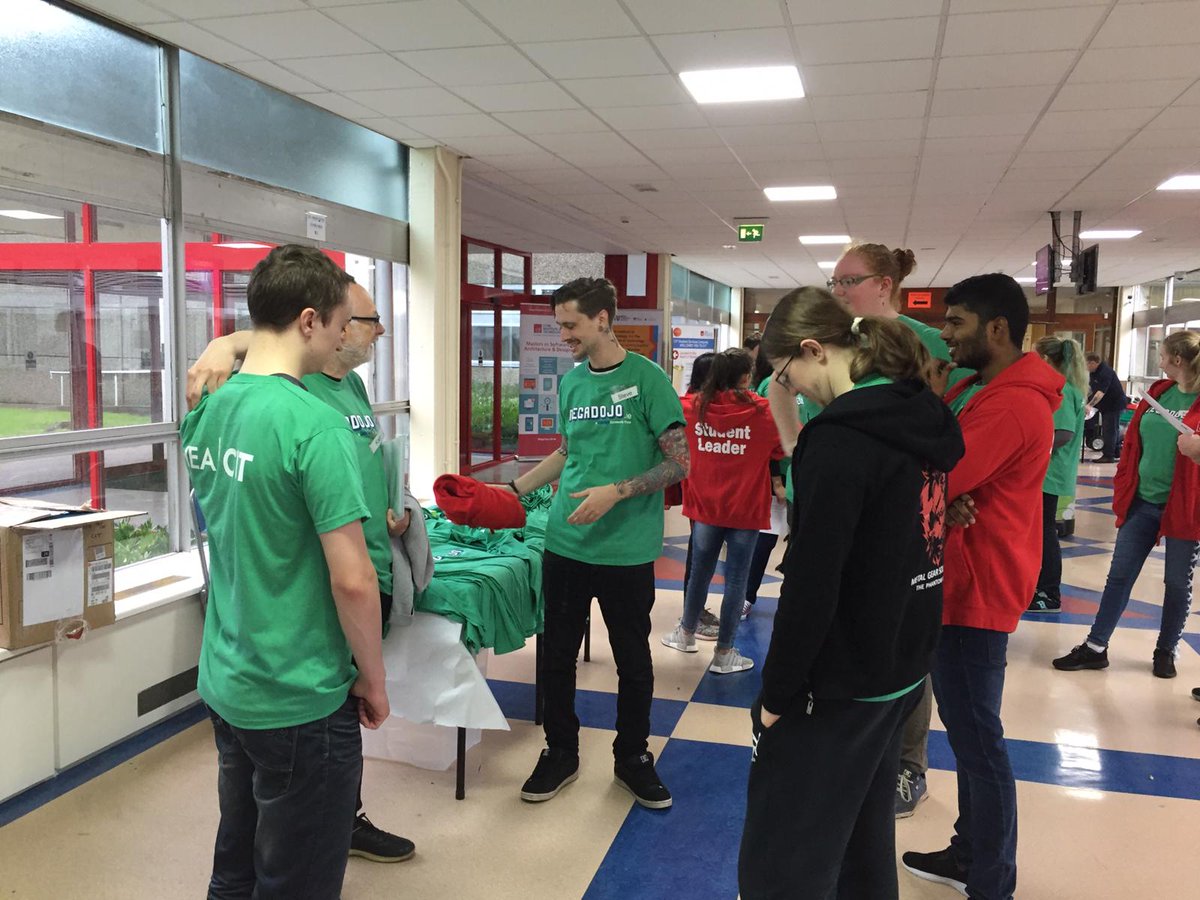 coderdojoCIT's tweet image. We&apos;re full steam ahead today with Megadojo.ie #coderdojocit #magadojo #youngcoders