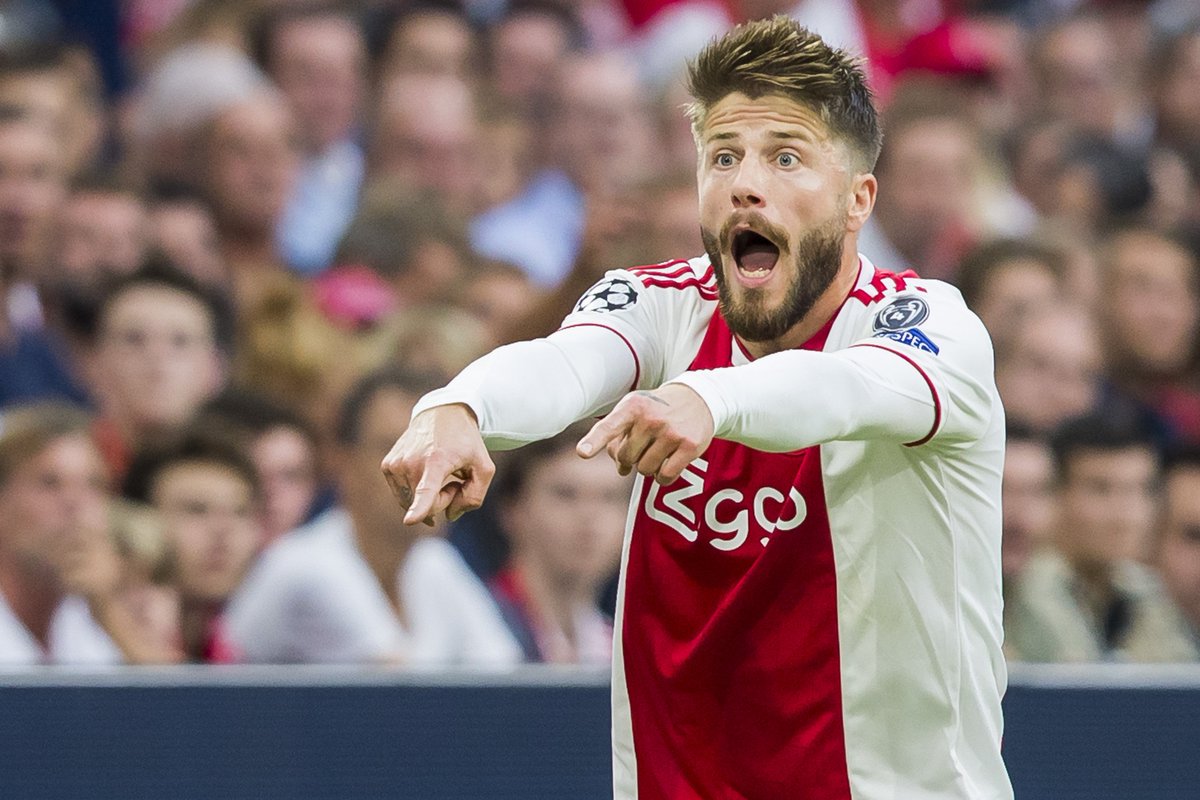 AFCAjax's tweet photo. In the starting XI tonight! ๐
๐ฆ Matthijs de Ligt
๐ฆ @BlindDaley
๐ฆ Frenkie de Jong
๐ฉ๐ฐ @DolbergOfficial
๐ฉ๐ฐ Lasse Schรถne
#neddui #ierden https://t.co/chIxmwuN9d
