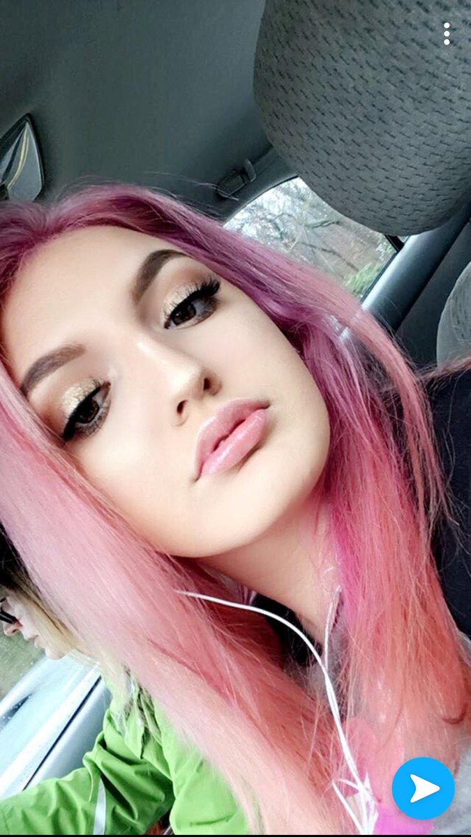 dreamiingethan's tweet photo. listen which color should i dye it HELP https://t.co/6VNuYMb8iy