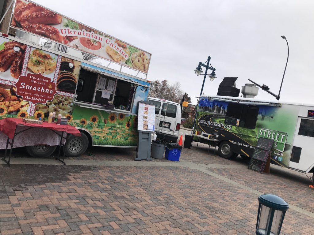EekFest's tweet photo. Yummy food and hot chocolate from our friends @ATCOBlueFlame at Eek Fest. 

#stalbert #yeg https://t.co/SckwFr2Y0G