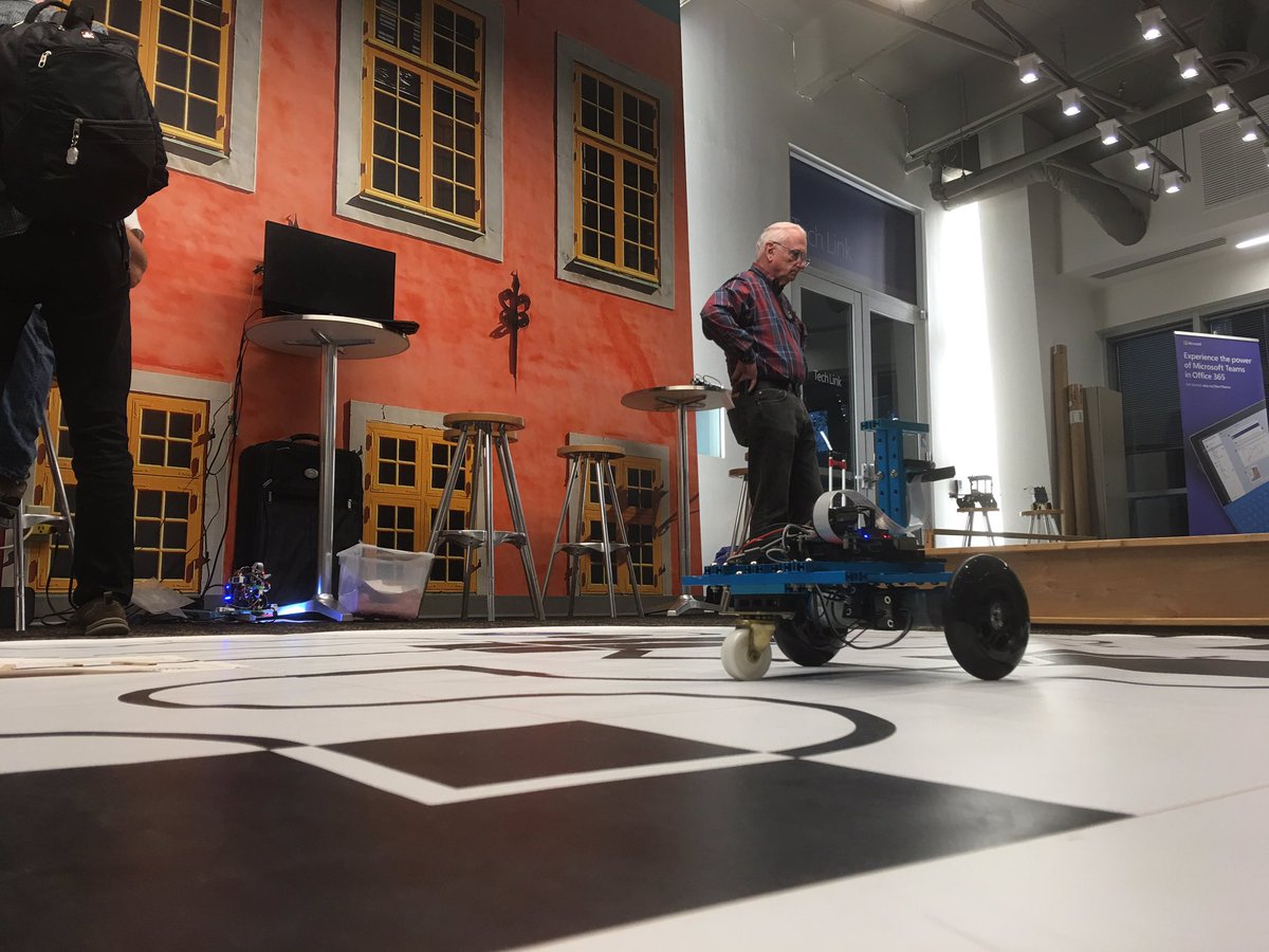 DevFestWeekend's tweet image. Robotics Contest! #DevFestWeekend2018