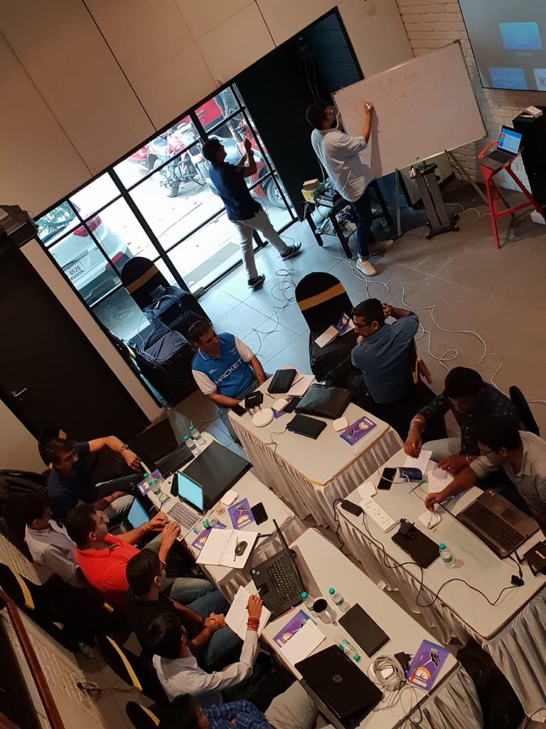 next_bee's tweet photo. @Peplink 101 training in Mumbai #india with over 20 integrators attending a hands on lab with the products ! #peplove https://t.co/yaBQ8y9yLd