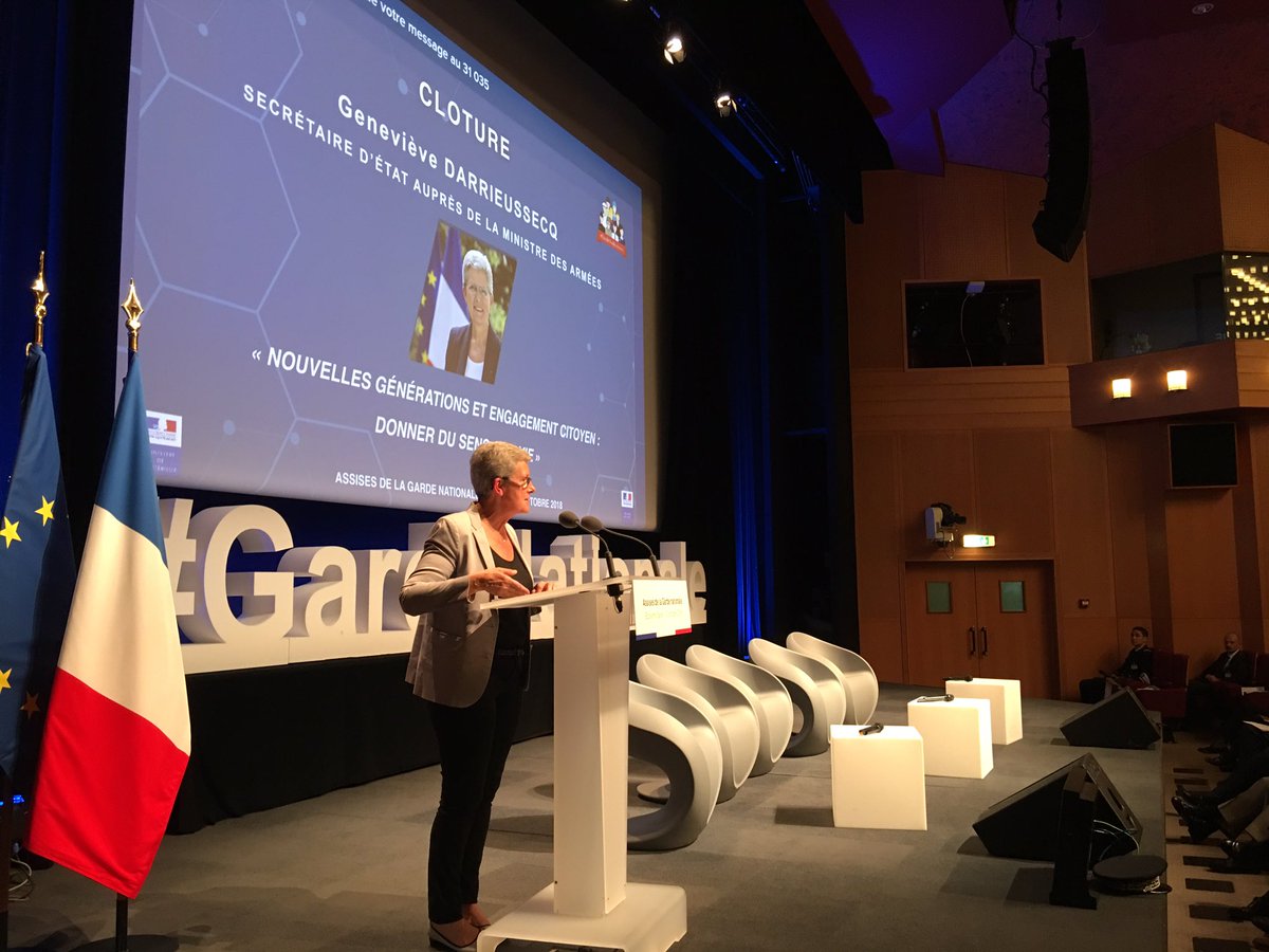 Merci à nos ministres <a href="/florence_parly/">Florence Parly</a> &amp; <a href="/gdarrieussecq/">Geneviève Darrieussecq</a> cc @Defense_gouv qui nous ont fait l'honneur d'ouvrir puis de conclure ces Assises de la #GardeNationale, et ont confirmé que la <a href="/GardeNatFR/">Garde nationale</a> jouerait un rôle dans le futur service national universel #SNU #FierDeNosRéservistes
