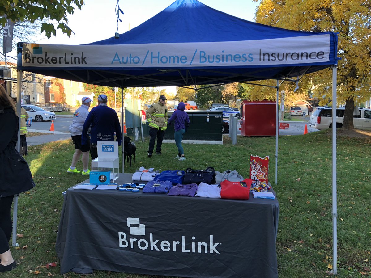 chelso67's tweet image. Today we’re out in Stittsville for the #9runrun, in support of Ottawa’s fire, police and paramedics services. Stop by the BrokerLink tent and say hi! #police #paramedic #fireservice