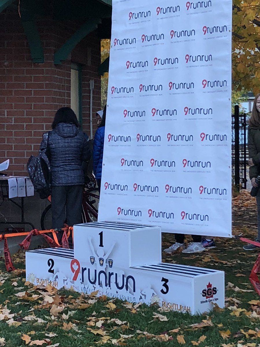 chelso67's tweet image. Today we’re out in Stittsville for the #9runrun, in support of Ottawa’s fire, police and paramedics services. Stop by the BrokerLink tent and say hi! #police #paramedic #fireservice