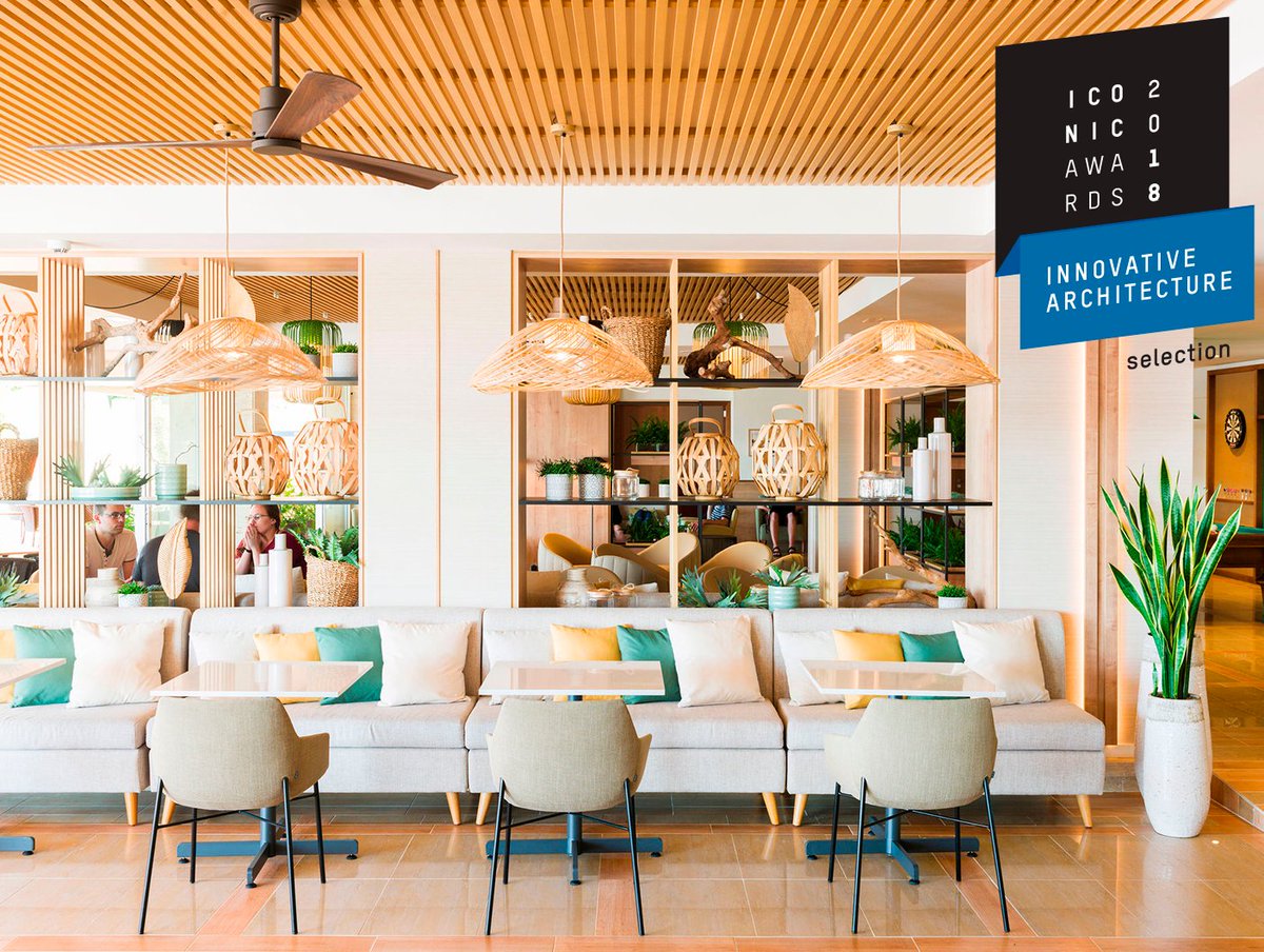 osaba_ilumina's tweet photo. .@IBEROSTAR Jardín del Sol, un #proyectochulo de #lightingdesign que diseñamos junto a la interiorista @MargaRotgerInt , ha sido condecorado en la categoría Selection del ICONIC AWARDS Innovative Architecture 2018 🏅✨ ¡Enhorabuena a todo el equipo! 👏 👉 https://t.co/P8lFmZjqpH https://t.co/XYv93858d5