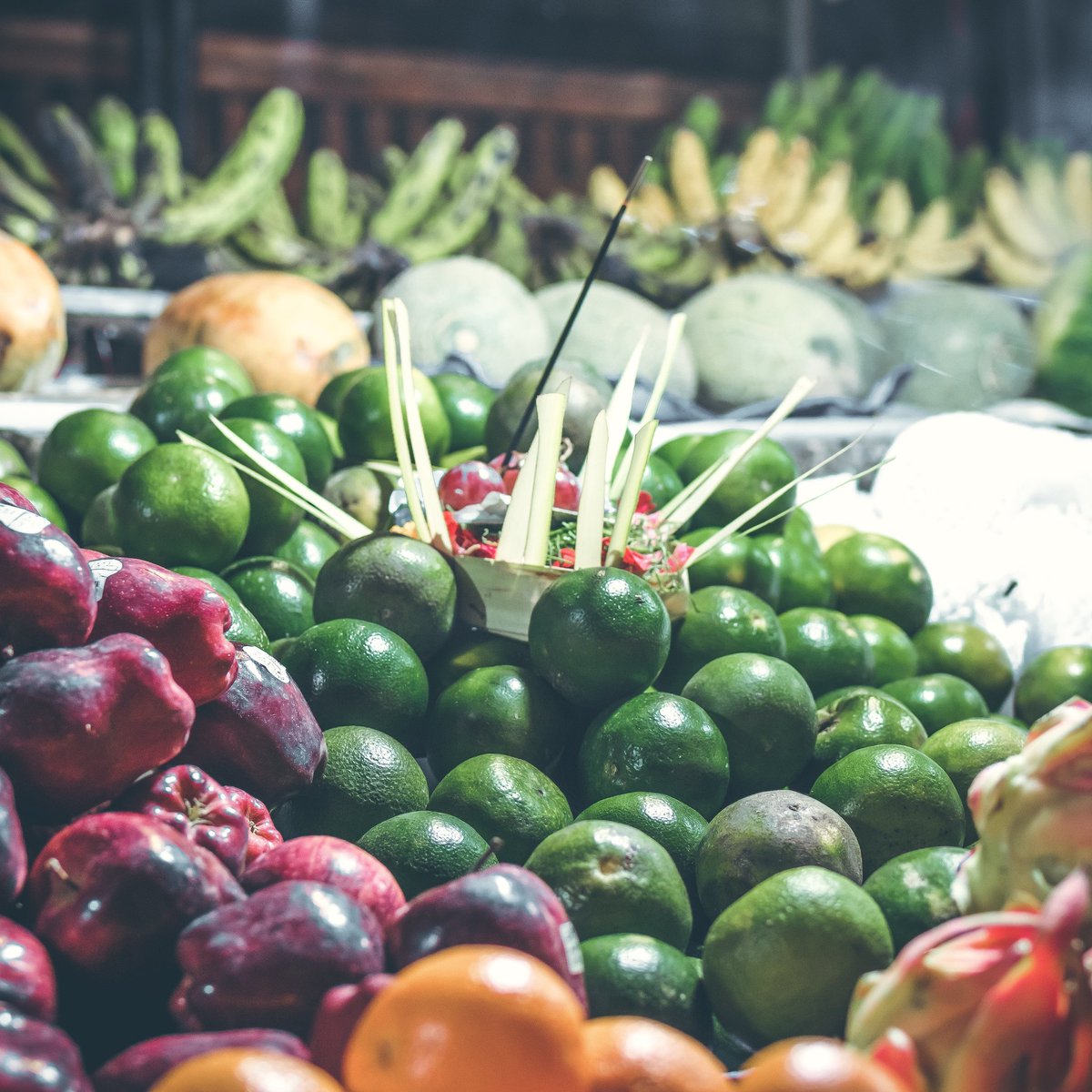 Barefoothostels's tweet photo. Psar Leu Market🍌🥥🌸
#barefoot #barefoothostels #barefoorsiemreap #siemreap #flashpacker #cambodia #backpacker #dream #travel #budgetluxury #relax #yoga #retreat #hostel #budgettravel https://t.co/L2xWPkCmI8 https://t.co/dTOBopbywd