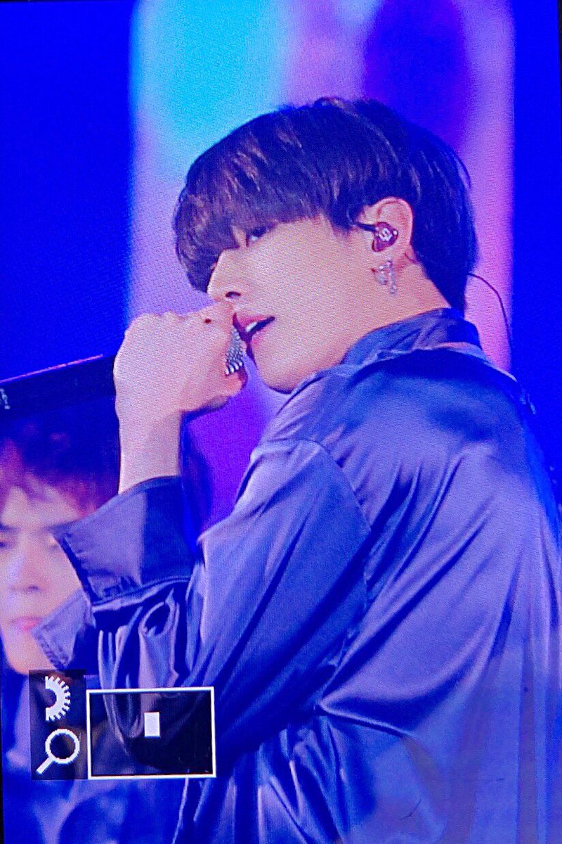 MR_HSW's tweet photo. 181013 #빅톤 #VICTON 전국우수시장박람회

#승우 #한승우 #SEUNGWOO #スンウ@NewWorld_VICTON https://t.co/s8wU98EoBc