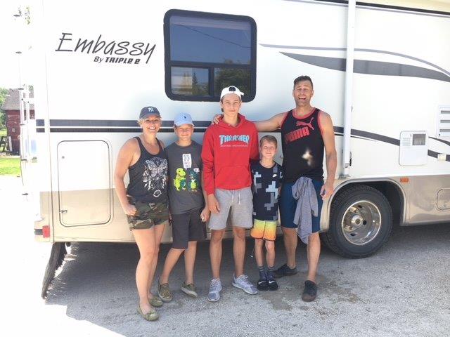 myrvezy's tweet image. Does a Class A Motorhome better suit your lifestyle? Watch our Facebook Live today from The Toronto Fall RV Show @yyzfallrvshow and discover more! #goanywhere 🇨🇦#TorontoRVShow #ORVDA