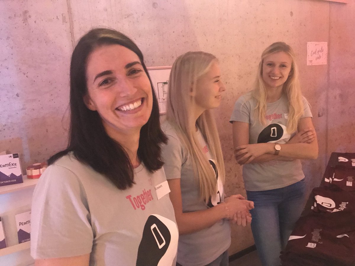 sophiethiebaut's tweet image. #Codingforgirls @CoderDojo4Divas #mamadochter #coderdojobe #wegostem #digitalewolven