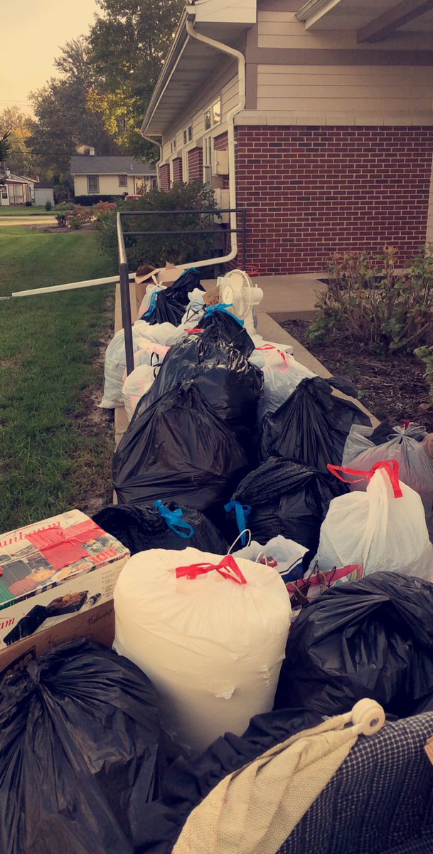 phsnhi's tweet photo. We’re ready for your donations here at the Admin Office! We are here until 2! https://t.co/20JDpFfa8u