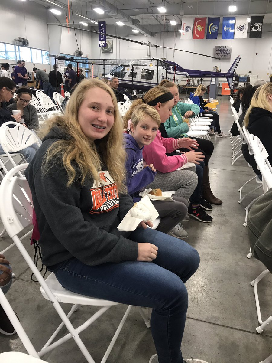 InmanSchools's tweet photo. Super excited to be at Girls in Aviation Day @KStatePolytech with a great group of ladies interested in aviation. This is going to be an awesome day!! #communication #maximizingstudentresources #drivestudentsuccess #GIAD18 #IamWAI via @kimraybaldwin https://t.co/hyoumLLwsp