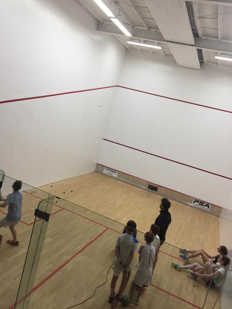 Squash_Ireland's tweet photo. Junior Squad celebrating @WorldSquashDay in Fitzwilliam LTC, Dublin. Players aged 12 to 16 enjoying the day with coaches Josh McVeigh &amp; David Noone. https://t.co/qJsN8LCjVe