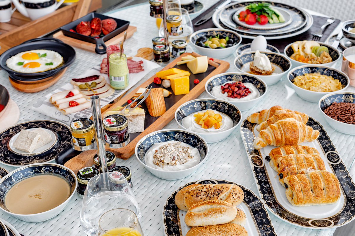 💎 Everything was carefully thought out for your taste!

#rixos #rixosmoments #rixoshotels #rixospremiumtekirova #superior #breakfast #villa #concept #luxury #vacation #comfort #hotel #delicious #tasteful