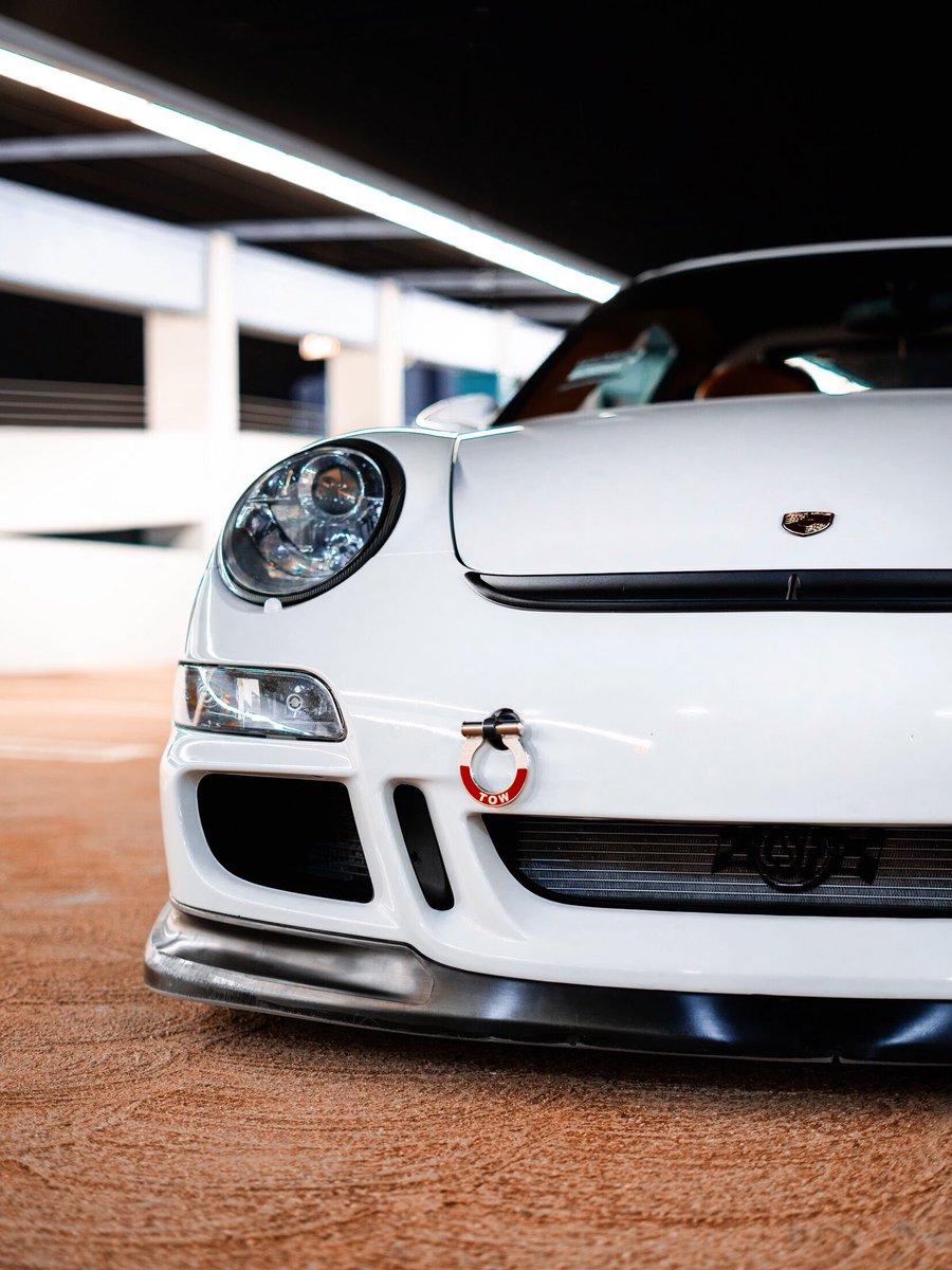 visualsbyadumb's tweet photo. This weather making me want to snooze.. #PORSCHE #SONYALPHA https://t.co/DsjrNpTNJu