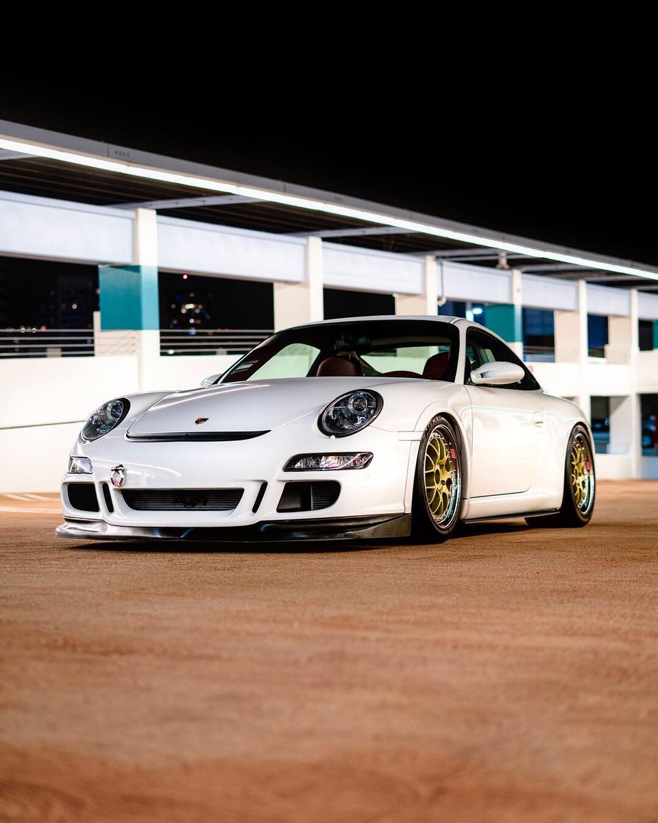 visualsbyadumb's tweet photo. This weather making me want to snooze.. #PORSCHE #SONYALPHA https://t.co/DsjrNpTNJu