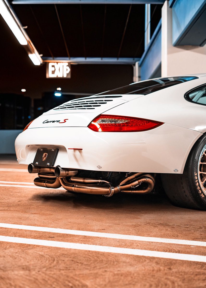 visualsbyadumb's tweet photo. This weather making me want to snooze.. #PORSCHE #SONYALPHA https://t.co/DsjrNpTNJu