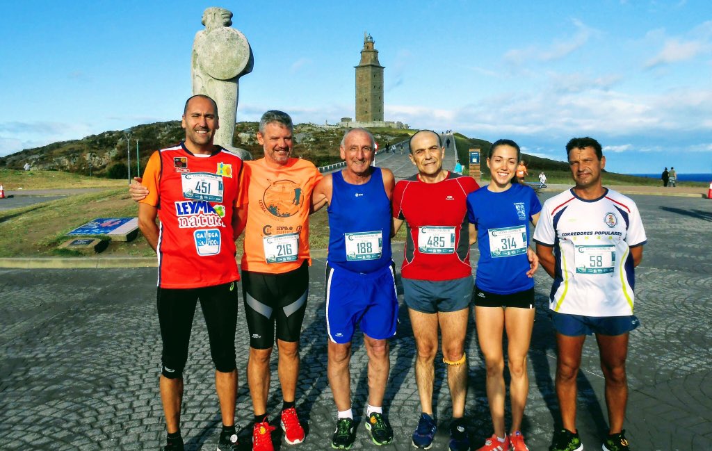 RutaCNaval's tweet photo. #corredorespopularesarmada con el gran @jesusbernalgome en la Carreira Popular Polo Paseo Marítimo da #Coruña 5K 👏👏👏👍 @ccnorte @AmuraSportwear @basquetcoruna https://t.co/RJ7eWgRVFr