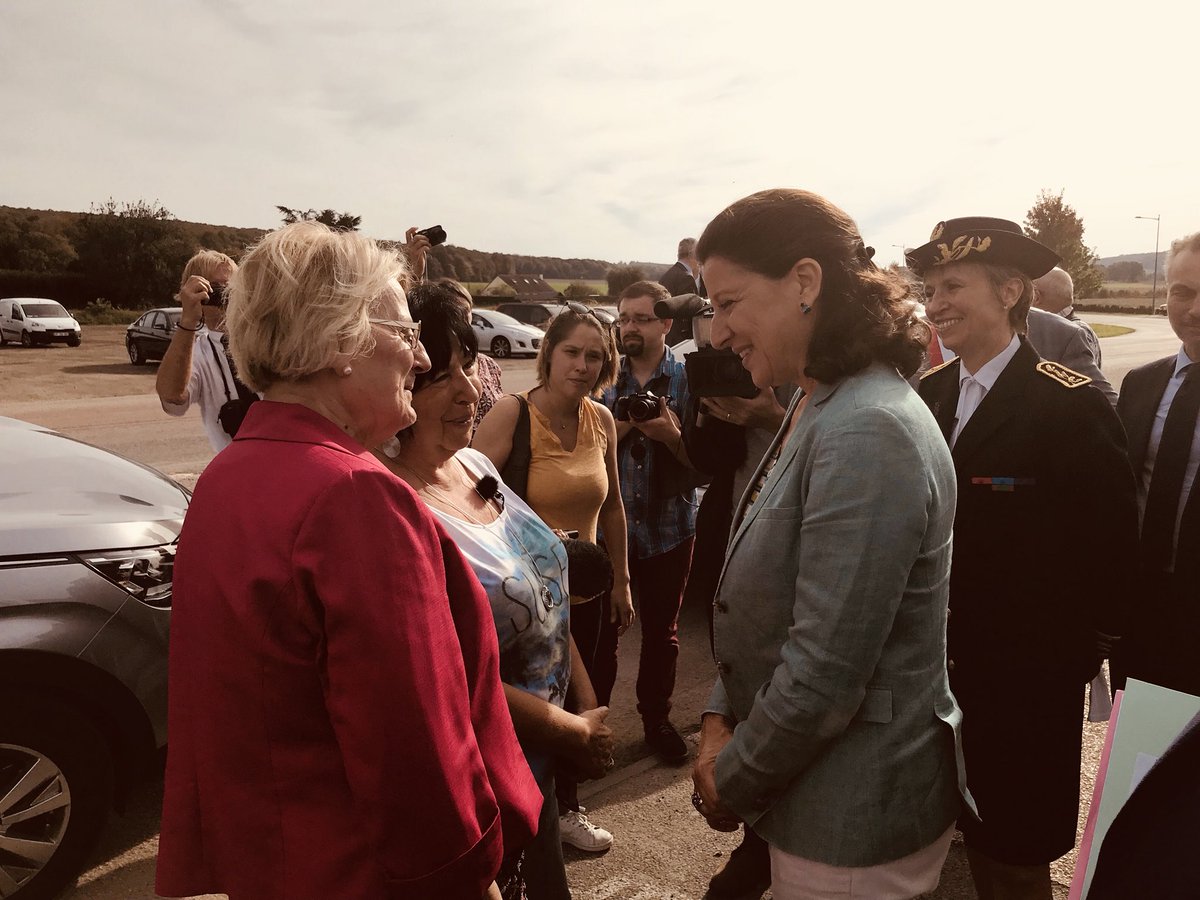 agnesbuzyn's tweet photo. À la Maison de Santé Pluridisciplinaire de Croisy-sur-Andelle. 
L’occasion pour moi de saluer la #qualité des soins proposés ainsi que les vertus d’une organisation #collective et #coordonnée pour les professionnels de santé et pour les patients.🏥 https://t.co/AehJ3gdlYK