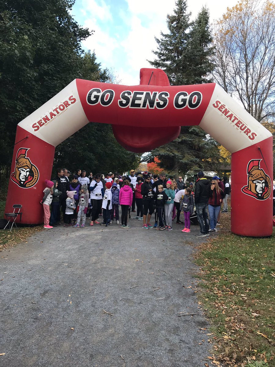 OttFire's tweet image. The family 2K is starting soon. The kids are very excited. I see one of out future recruits came for the run #9RunRun