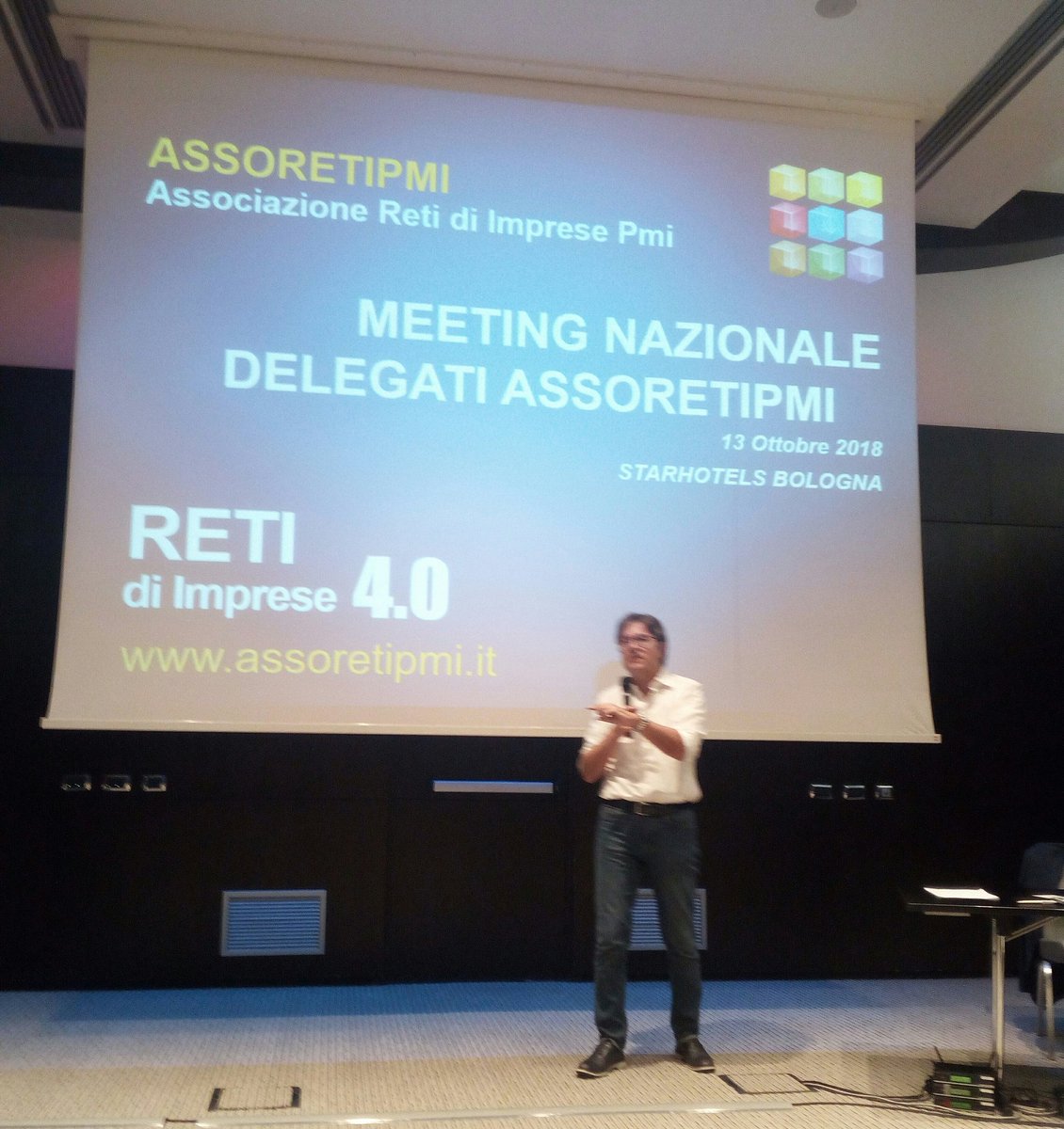angelelli_alex's tweet photo. Meeting Nazionale Delegati #assoretipmi @ASSORETIPMI @ManagerdiRete @RETIDIMPRESEPMI @ContrattidiRete https://t.co/oGDxjmqNrO
