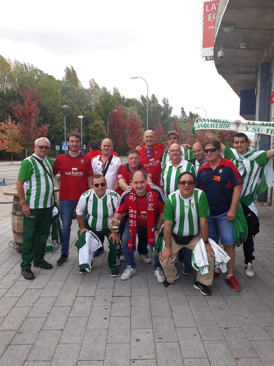 elabueloysutrup's tweet photo. Lo poquito que aportamos, para que Pamplona sea blanquiverde https://t.co/t6cZ2kgTmU