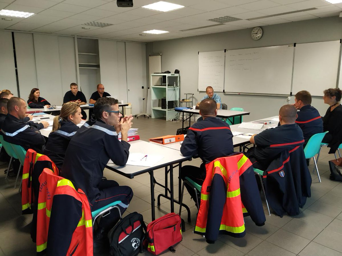 udsp53's tweet photo. À l’issue de quelques jours de formation de #Formateurs #JSP, une approche des modules de l’ #Encadrement ,#Pédagogie, du #Comportement Ado/Pré-Ado, mise en situation avec les sections JSP3 #Dacodac et JSP 1 de #Meslay_Vaiges_Ballée.
Merci aux différents intervenants. https://t.co/yF1ujzS5hz