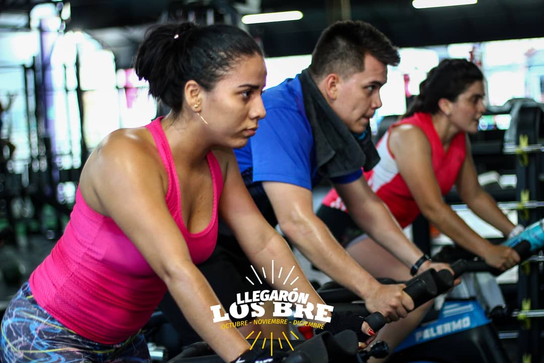 TrainingFit3's tweet image. 🏋️‍♂️👍Feliz Fin de Semana! Recuerda que para lograr tus propósitos debes tener disciplina y orden en tu entrenamiento! En Training fit te ayudamos a mejorar tu calidad de vida, porque somos más que un gimnasio, somos Estilo de Vida Training fit.

ClubMiramar Barrancabermeja
 😎