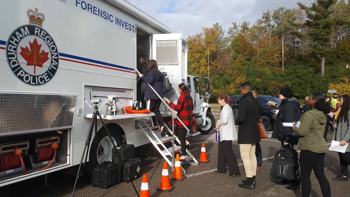 DRPS's tweet photo. Attendees at the Diversity Recruiting Symposium in Pickering meet with members of our service to learn about a career in policing in Durham - a region that is home to many culturally diverse communities. https://t.co/JbFYmVzYYT